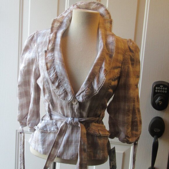 NWT Tan and White Plaid Ruffled Peplum Belted Jacket by Jolt Size M - Picture 3 of 15
